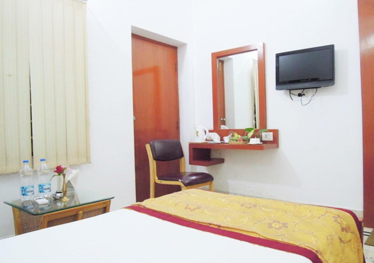 Hotel Tokyo Vihar Бодх Гая Екстериор снимка